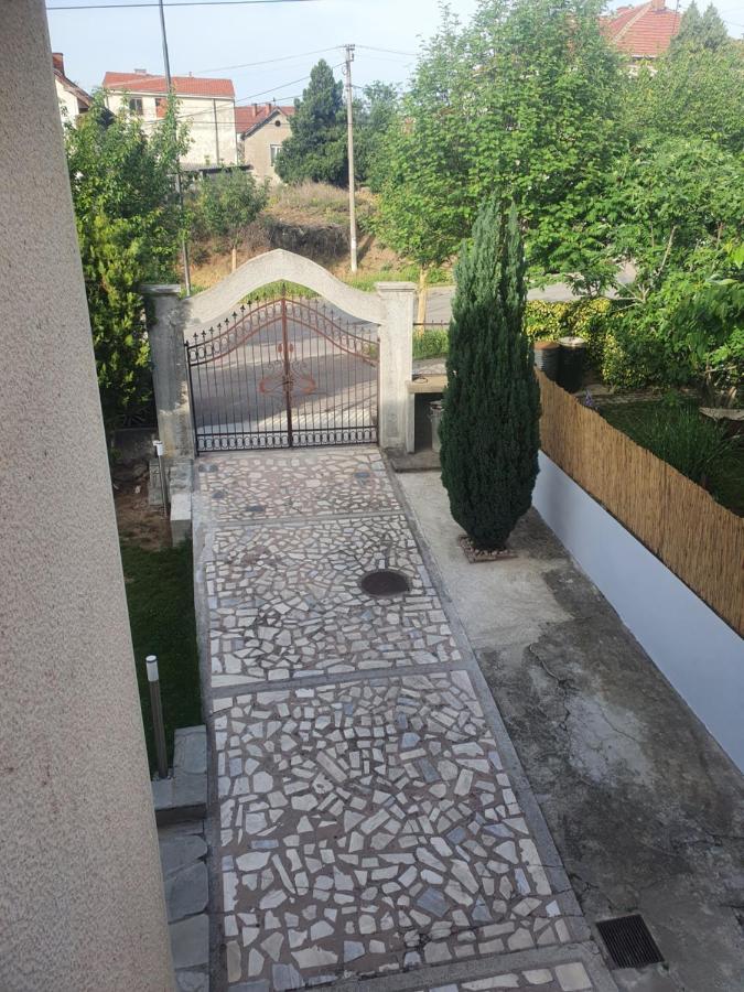 Guest House Jasmin Niska Banja Dış mekan fotoğraf