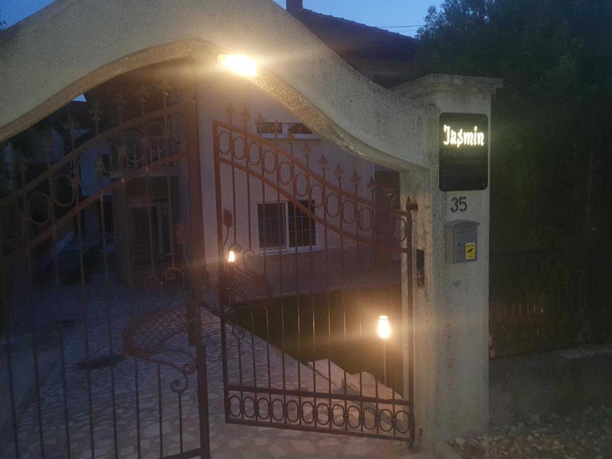 Guest House Jasmin Niska Banja Dış mekan fotoğraf